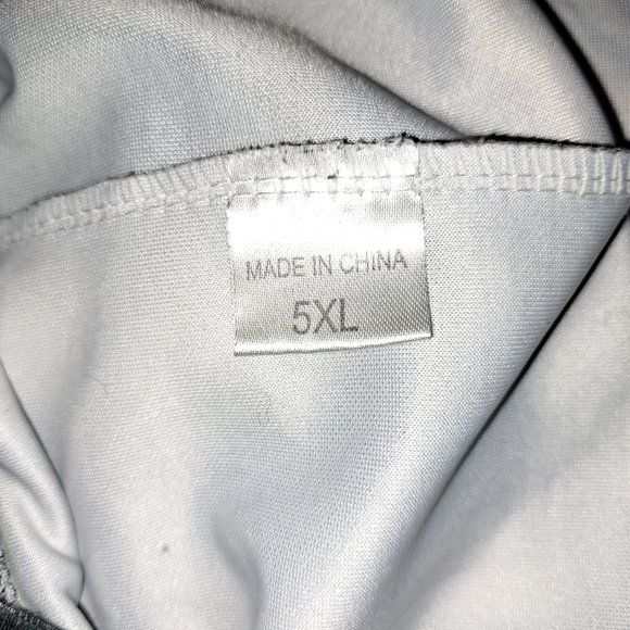 No brand graphic hoodie size 5XL - Picture 4 of 5